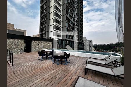 Studio à venda com 20m², 1 quarto e sem vaga Studio à venda com 20m², 1 quarto e sem vagaPiscina