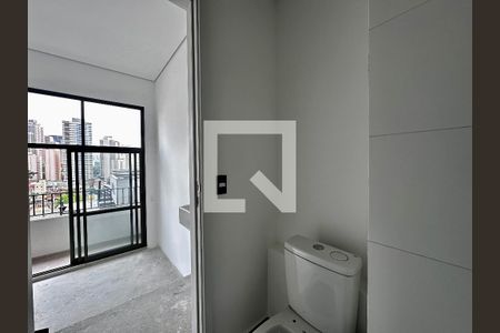 Studio à venda com 21m², 0 quarto e sem vaga Studio à venda com 21m², 0 quarto e sem vagaBanheiro