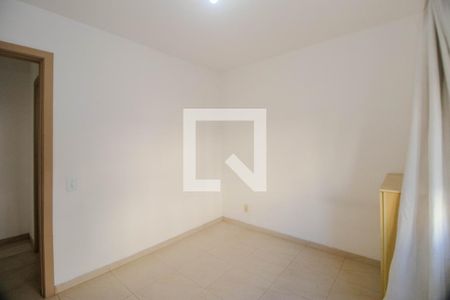 Quarto de apartamento para alugar com 1 quarto, 60m² em Jardim do Salso, Porto Alegre