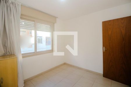 Quarto de apartamento para alugar com 1 quarto, 60m² em Jardim do Salso, Porto Alegre