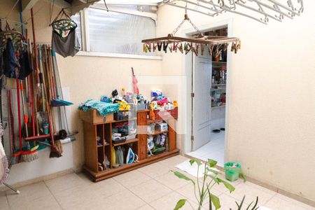 Casa à venda com 125m², 3 quartos e 2 vagas Casa à venda com 125m², 3 quartos e 2 vagasÁrea de Serviço