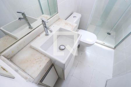 Banheiro de apartamento para alugar com 2 quartos, 55m² em Jardim Maria Estela, São Paulo