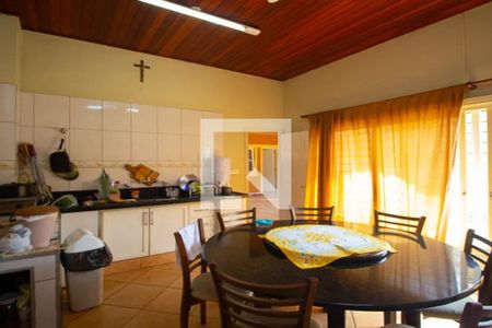 Casa à venda com 400m², 4 quartos e 4 vagasCozinha