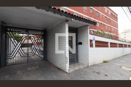 Apartamento à venda com 48m², 2 quartos e 1 vagaFachada e plaquinha