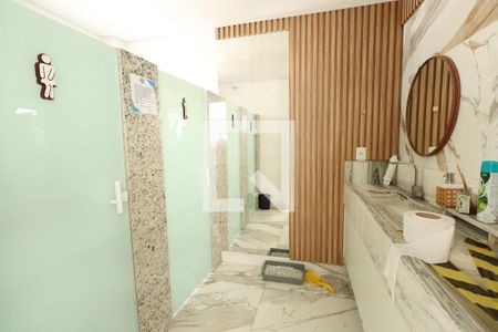 Casa à venda com 550m², 4 quartos e 2 vagasBanheiro 2