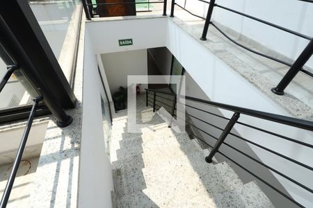 Casa à venda com 550m², 4 quartos e 2 vagasEscada