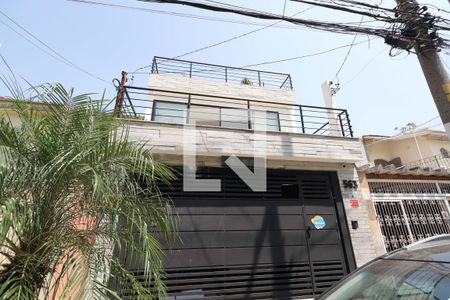 Casa à venda com 550m², 4 quartos e 2 vagasFachada