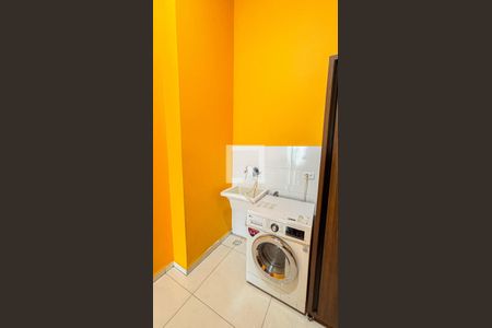 Apartamento à venda com 103m², 2 quartos e 1 vaga Apartamento à venda com 103m², 2 quartos e 1 vagaCobertura - Area de Serviço