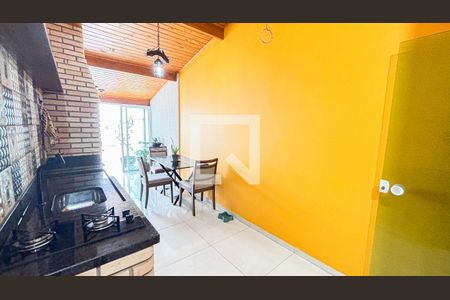 Apartamento à venda com 103m², 2 quartos e 1 vaga Apartamento à venda com 103m², 2 quartos e 1 vagaCobertura