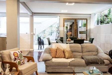 Casa à venda com 450m², 5 quartos e 4 vagas