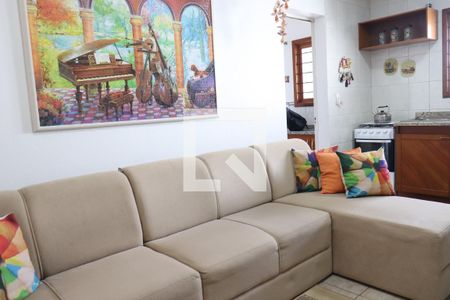 Casa à venda com 93m², 2 quartos e 1 vagaSala