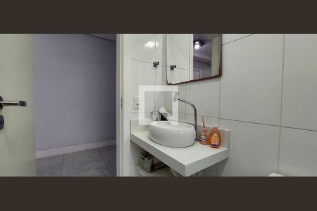 Apartamento à venda com 50m², 2 quartos e 1 vaga Apartamento à venda com 50m², 2 quartos e 1 vagaBanheiro