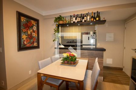 Apartamento à venda com 90m², 3 quartos e 1 vaga Apartamento à venda com 90m², 3 quartos e 1 vagaSala de Jantar