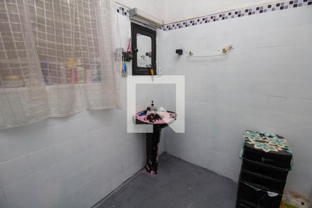 Casa à venda com 197m², 2 quartos e 3 vagas Casa à venda com 197m², 2 quartos e 3 vagasBanheiro 1