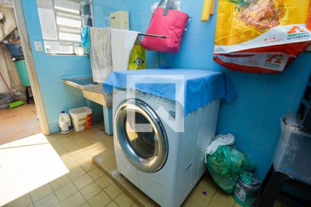 Casa à venda com 197m², 2 quartos e 3 vagas Casa à venda com 197m², 2 quartos e 3 vagasÁrea de Serviço