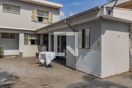 Casa à venda com 164m², 3 quartos e 8 vagas Casa à venda com 164m², 3 quartos e 8 vagasÁrea comum