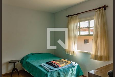 Casa à venda com 164m², 3 quartos e 8 vagas Casa à venda com 164m², 3 quartos e 8 vagasQuarto 2