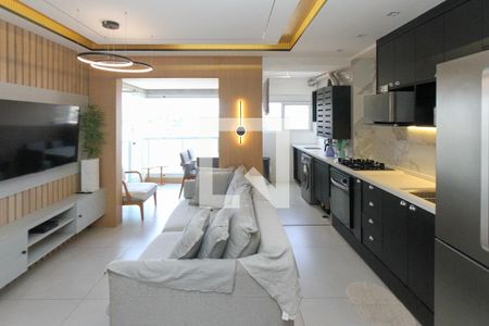 Sala e cozinha de apartamento à venda com 2 quartos, 59m² em Vila Ema, São Paulo