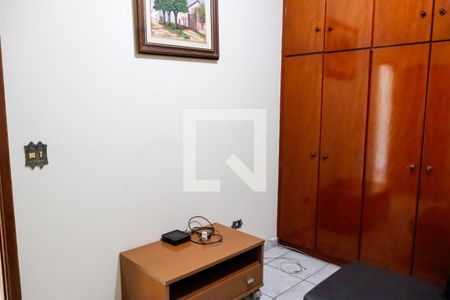Casa à venda com 280m², 3 quartos e 2 vagas Casa à venda com 280m², 3 quartos e 2 vagasQuarto 2 - Suíte