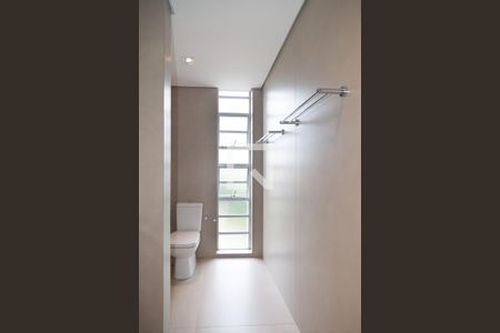 Apartamento à venda com 190m², 3 quartos e 1 vaga Apartamento à venda com 190m², 3 quartos e 1 vagaBanheiro Quarto 2 - Suíte