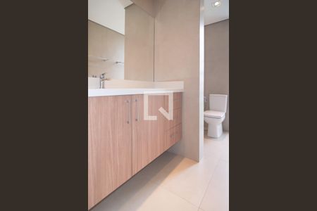 Apartamento à venda com 190m², 3 quartos e 1 vaga Apartamento à venda com 190m², 3 quartos e 1 vagaBanheiro Quarto 2 - Suíte