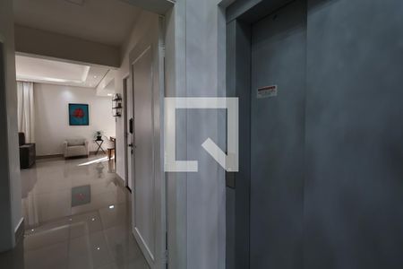 Apartamento à venda com 198m², 4 quartos e 4 vagasHall de entrada