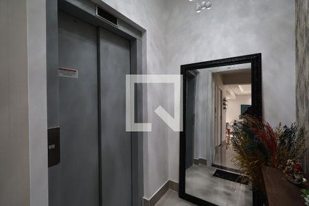 Apartamento à venda com 198m², 4 quartos e 4 vagasHall de entrada