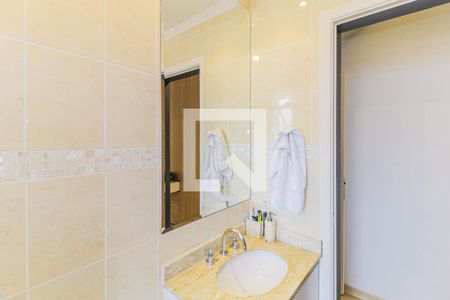 Apartamento à venda com 115m², 3 quartos e 2 vagas Apartamento à venda com 115m², 3 quartos e 2 vagasBanheiro Suíte