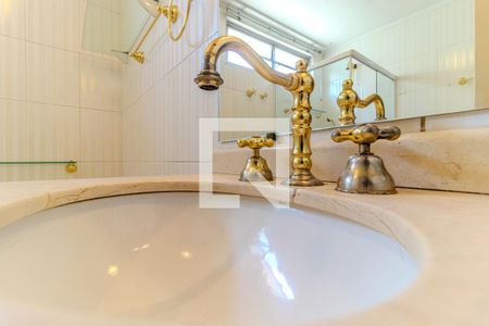 Apartamento à venda com 242m², 3 quartos e 2 vagasBanheiro Social