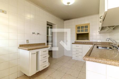 Apartamento à venda com 242m², 3 quartos e 2 vagasCozinha