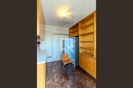 Apartamento à venda com 242m², 3 quartos e 2 vagasQuarto de Serviço