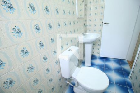 Banheiro de kitnet/studio para alugar com 1 quarto, 13m² em Catumbi, São Paulo