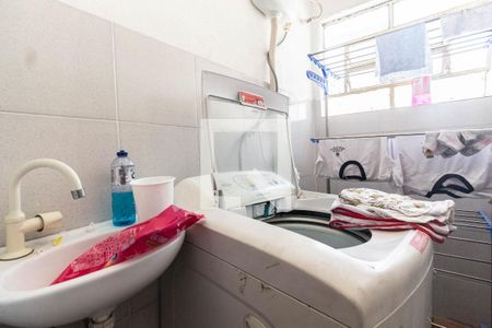 Casa à venda com 300m², 5 quartos e 2 vagasÁrea de serviço Casa 3