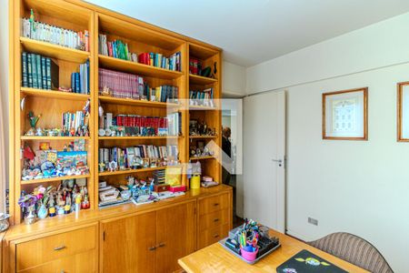 Apartamento para alugar com 220m², 3 quartos e 3 vagasEscritório