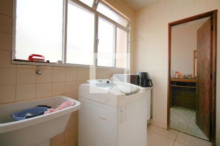 Apartamento à venda com 132m², 2 quartos e 1 vagaÁrea de Serviço