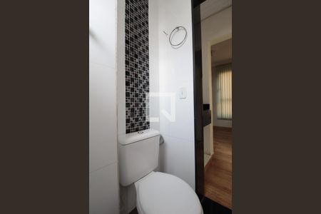 Apartamento à venda com 65m², 2 quartos e 1 vagaBanheiro Social