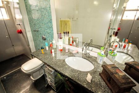 Apartamento à venda com 100m², 3 quartos e 2 vagasbanheiro 2