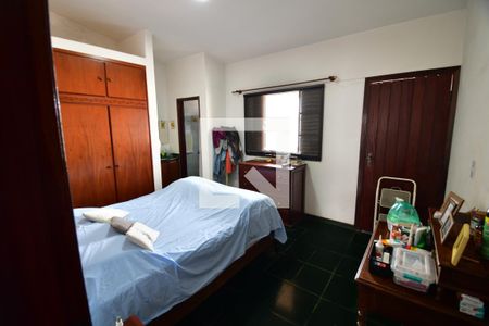 Casa à venda com 294m², 4 quartos e 4 vagasQuarto 3 - Suíte