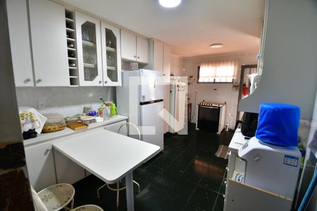 Casa à venda com 294m², 4 quartos e 4 vagasCozinha