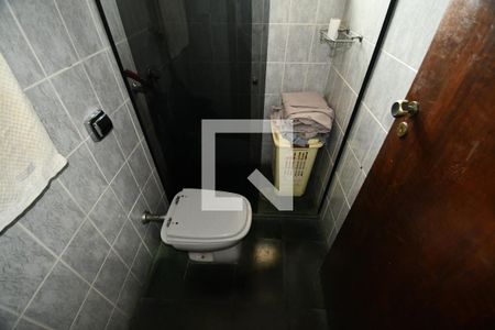 Casa à venda com 294m², 4 quartos e 4 vagasBanheiro 2