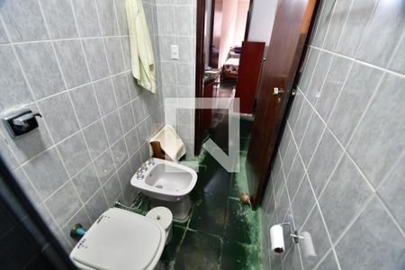 Casa à venda com 294m², 4 quartos e 4 vagasBanheiro 3
