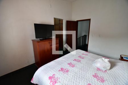 Casa à venda com 294m², 4 quartos e 4 vagasQuarto 4 - Suíte