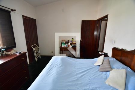 Casa à venda com 294m², 4 quartos e 4 vagasQuarto 3 - Suíte