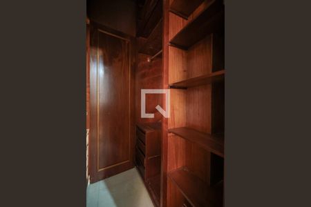 Casa para alugar com 158m², 3 quartos e 2 vagas Casa para alugar com 158m², 3 quartos e 2 vagasCloset da Suíte 3