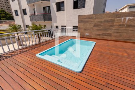 Apartamento à venda com 95m², 3 quartos e 2 vagas Apartamento à venda com 95m², 3 quartos e 2 vagasÁrea comum - Piscina