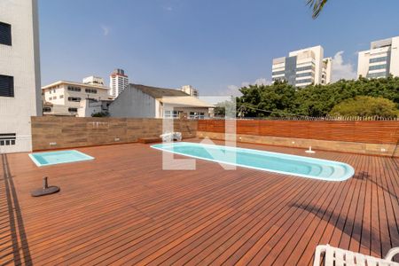 Apartamento à venda com 95m², 3 quartos e 2 vagas Apartamento à venda com 95m², 3 quartos e 2 vagasÁrea comum - Piscina