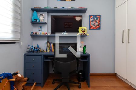 Apartamento à venda com 95m², 3 quartos e 2 vagasQuarto 2