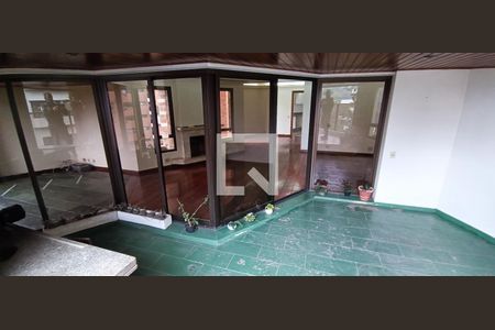 Apartamento à venda com 209m², 4 quartos e 4 vagasVaranda gourmet