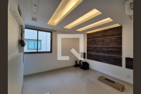 Apartamento à venda com 301m², 4 quartos e 3 vagas Apartamento à venda com 301m², 4 quartos e 3 vagasSuite