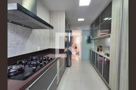 Apartamento à venda com 301m², 4 quartos e 3 vagas Apartamento à venda com 301m², 4 quartos e 3 vagasCozinha